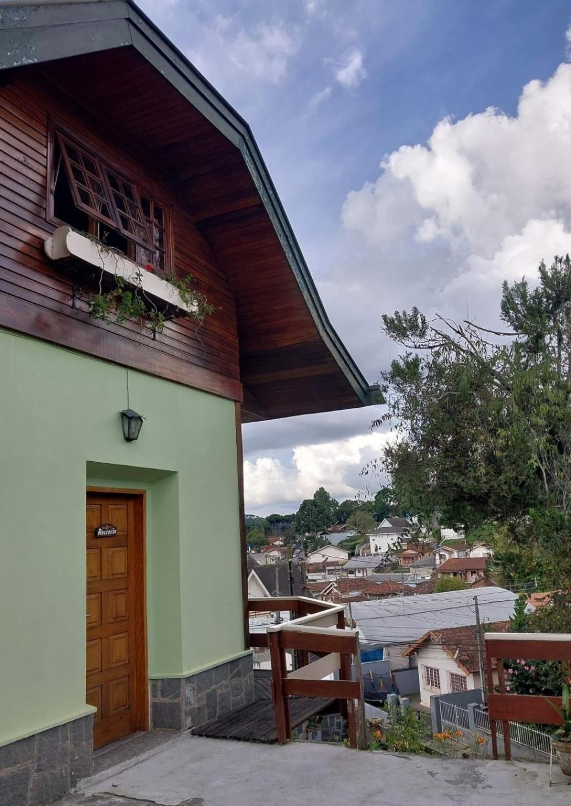 Casa Vivenda Da Lua * Campos do Jordão